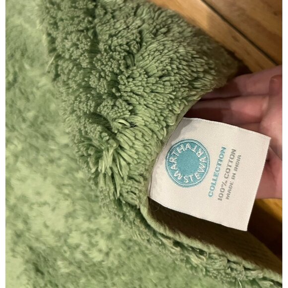 Martha Stewart green bath mat - Picture 3 of 8